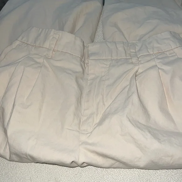 Women's High-Rise Pleat Front Straight Chino Pants - A New Day. Size 6. NWOT. - Picture 4 of 7